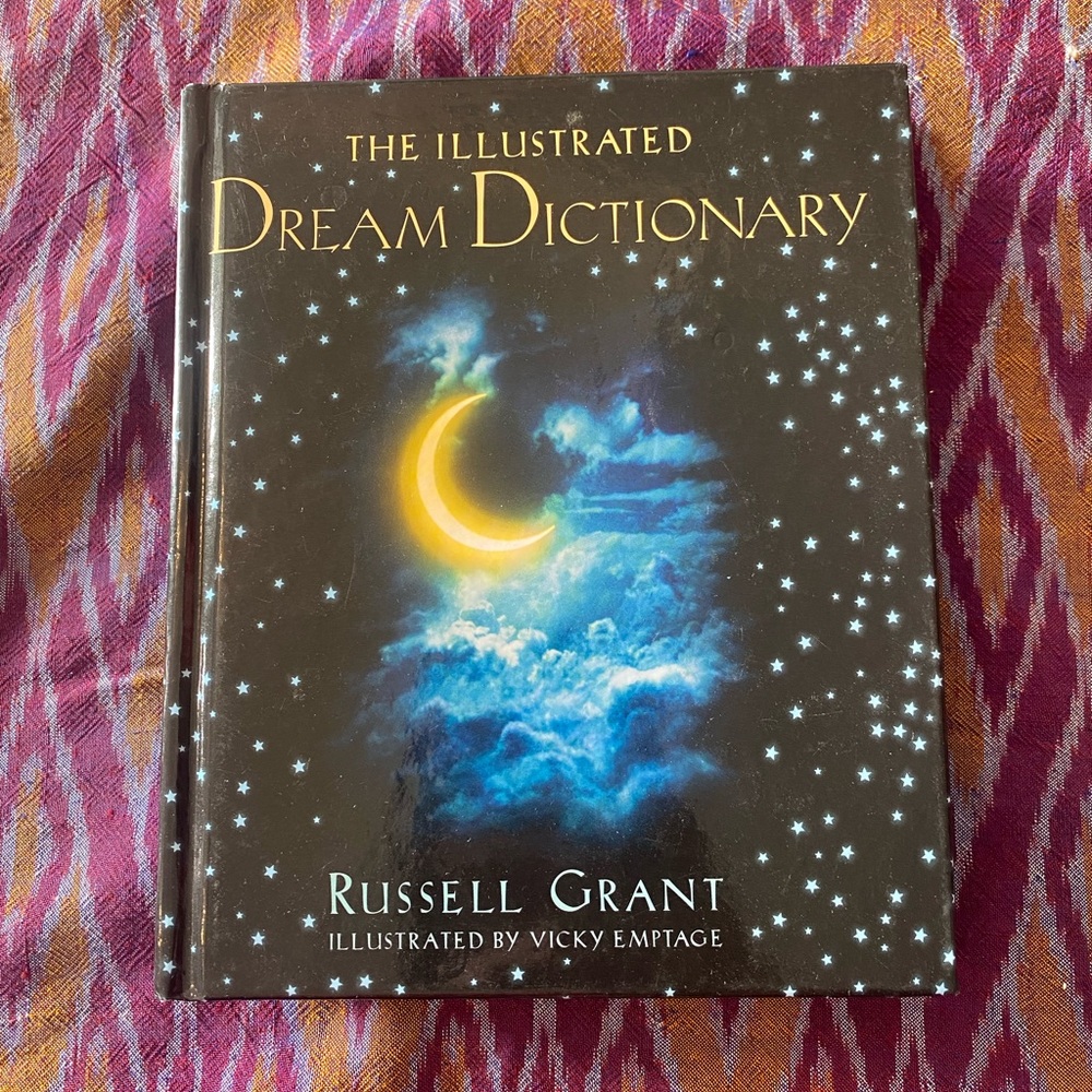 Russell Athletic Black Dream Dictionary